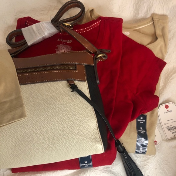 St John’s Bay bundle. Crossbody, tee and long sleeve tee Medium. - Picture 1 of 16
